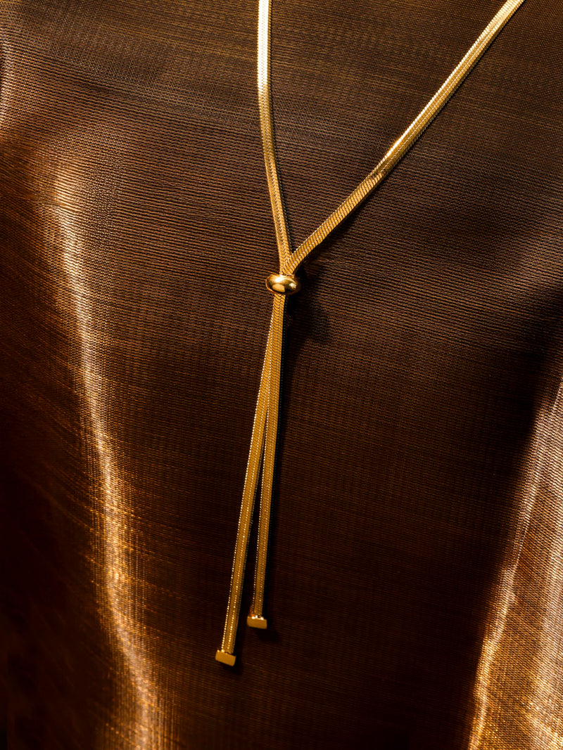Cadena Sedosa Elegante de Alma Sotelo — foto 1
