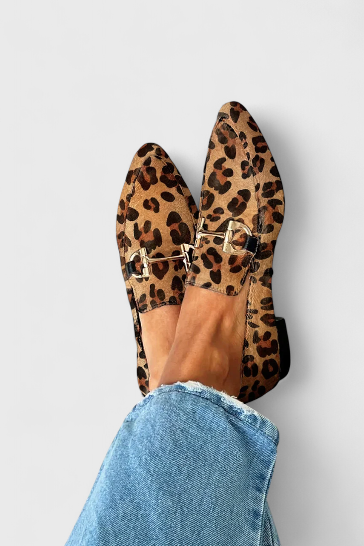 Mocasines Elegantes Rain con Patrón Grabado y Tacón Sutil