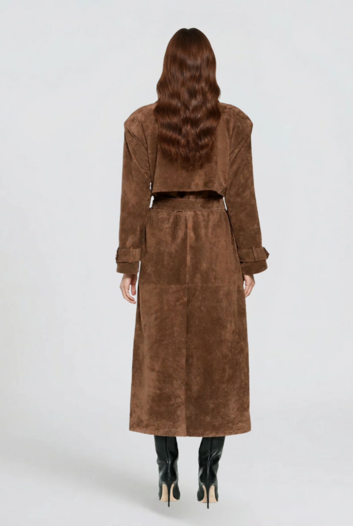 Trench Largo de Ante Hailey de Alma Sotelo — foto 4