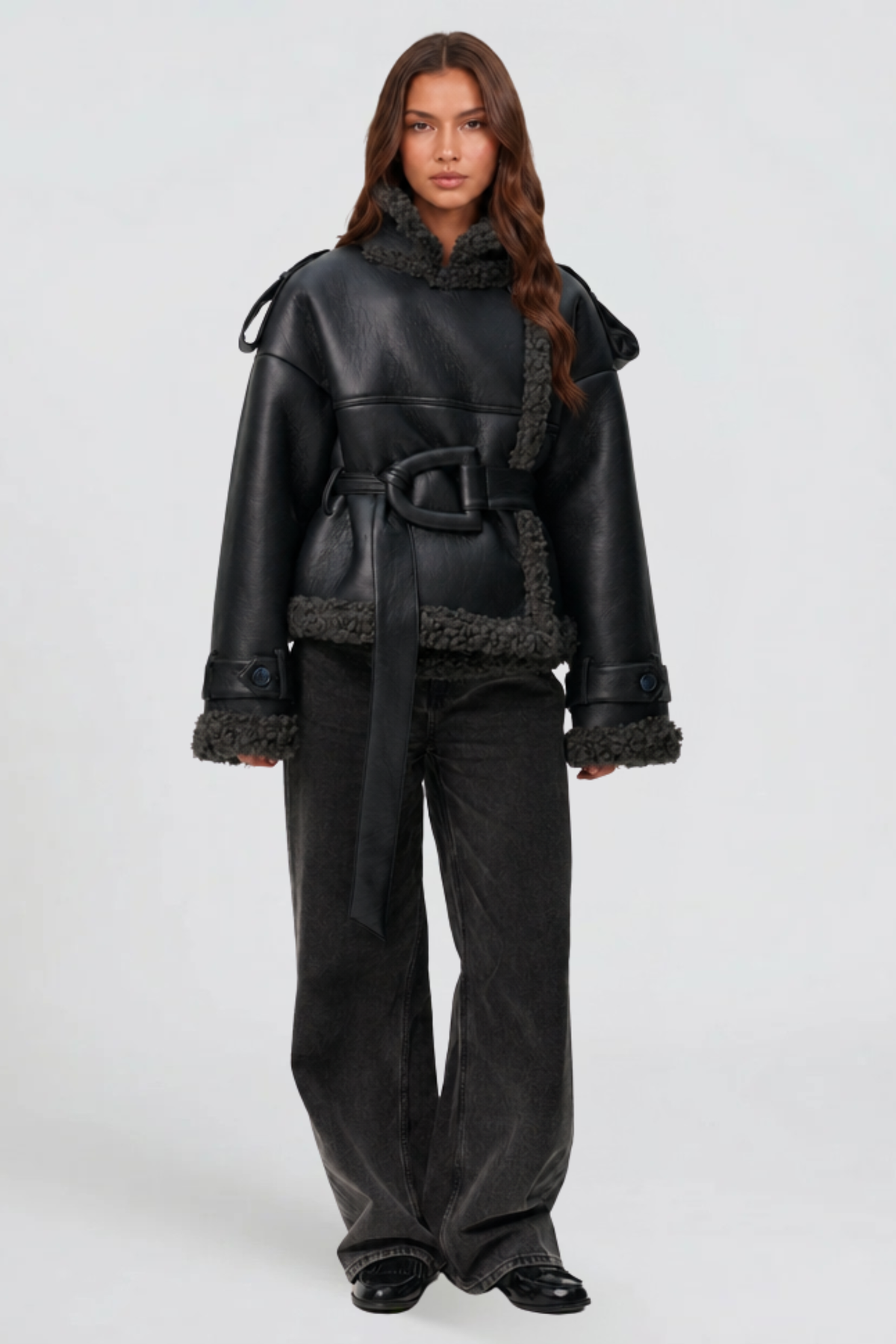 Chaqueta Corta de Piel y Borreguito Roselle de Alma Sotelo — foto 3