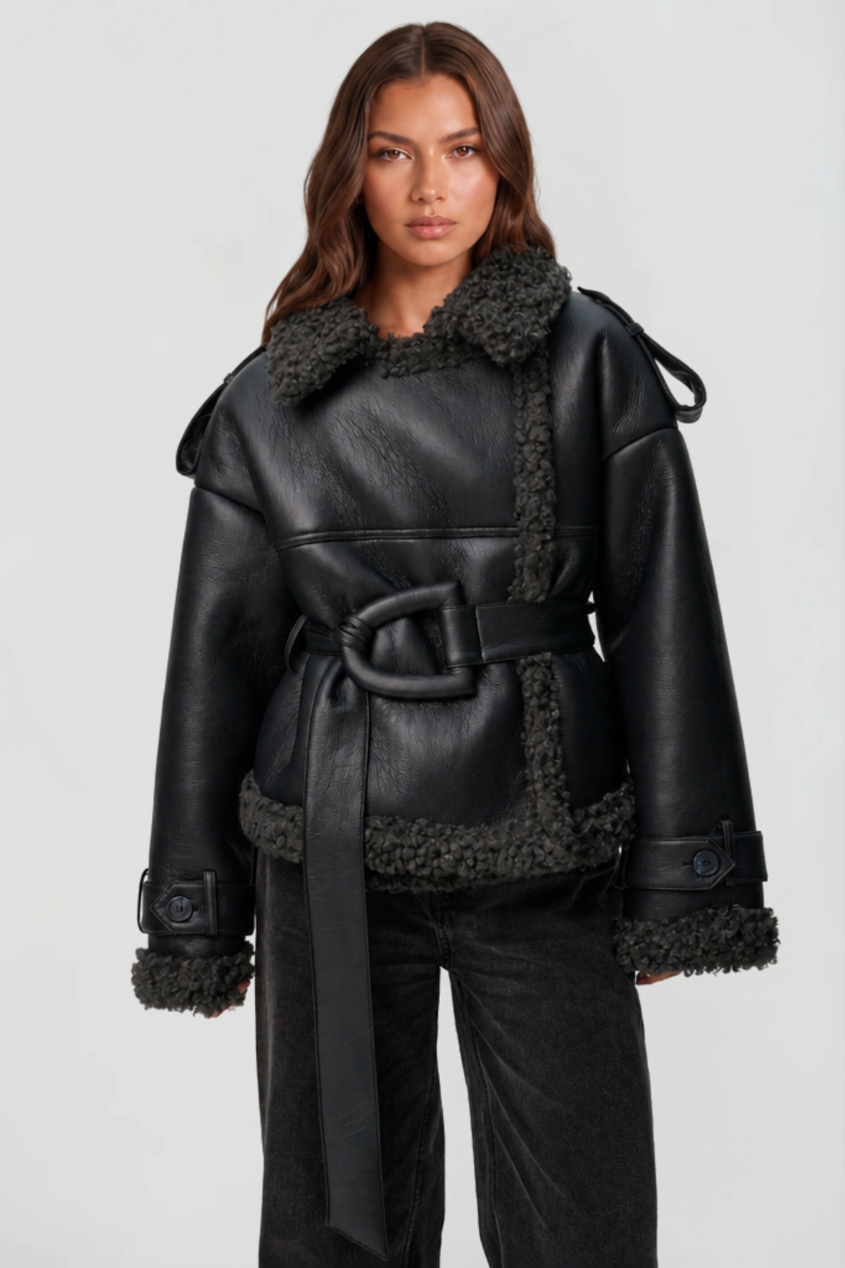 Chaqueta Corta de Piel y Borreguito Roselle de Alma Sotelo — foto 2