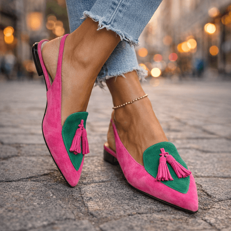 Lorena | Mules Bicolor Elegantes con Pompones