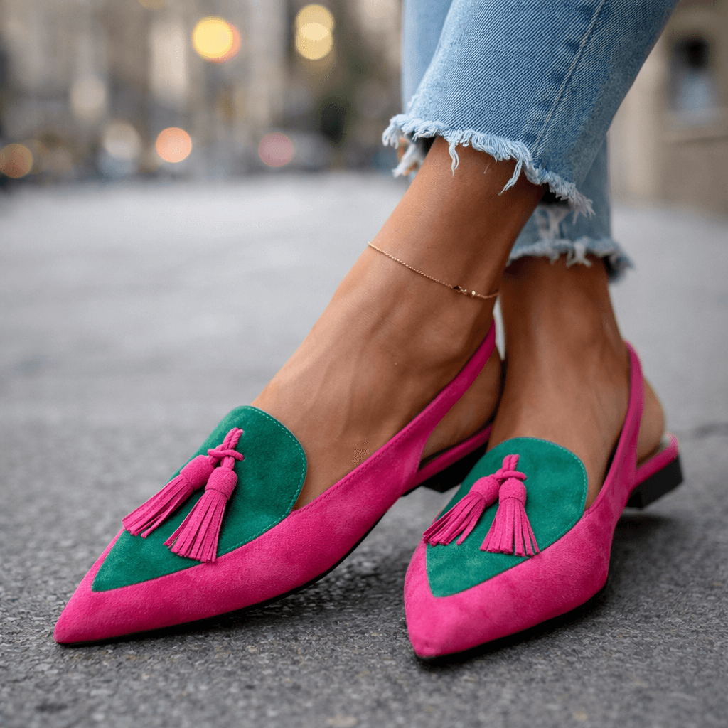 Lorena | Mules Bicolor Elegantes con Pompones
