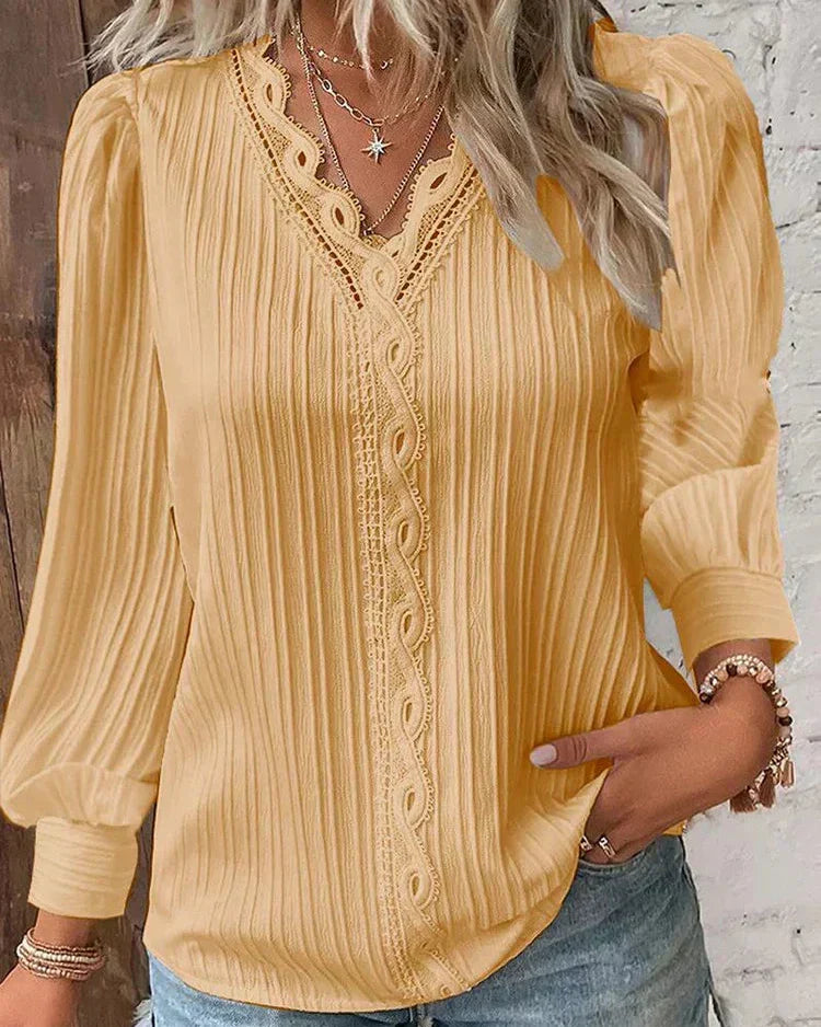 Celeste | Blusa rubia elegante
