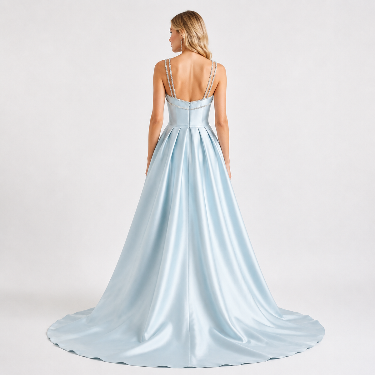 Vestido Largo Satén Halter con Pedrería de Alma Sotelo — foto 2 de 2