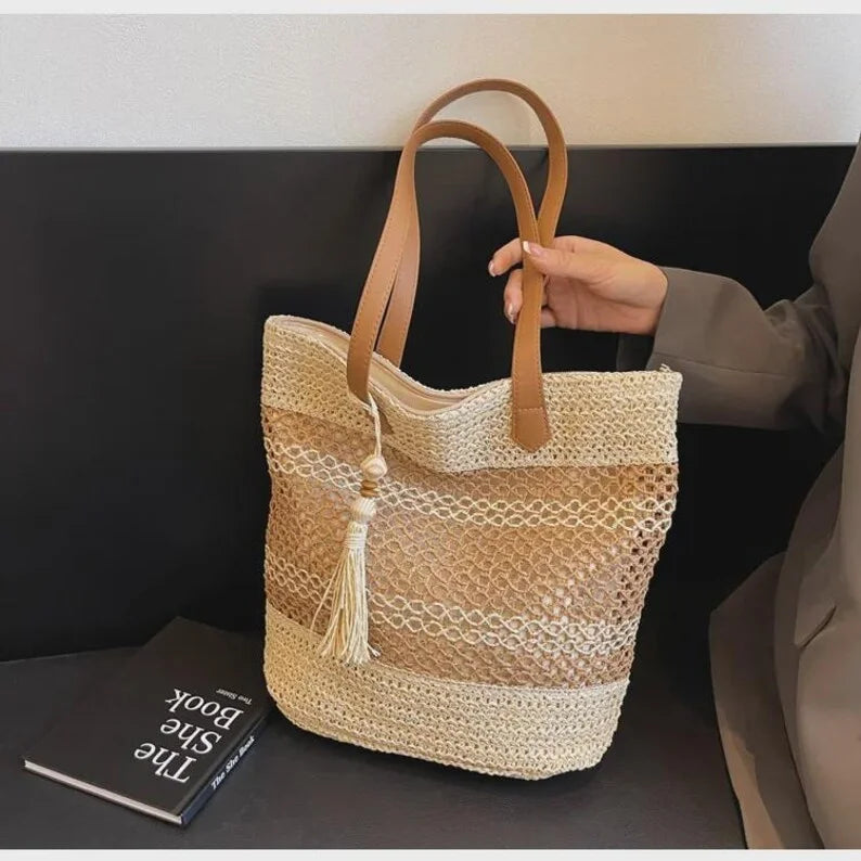 Mira | Tote de Paja con Borlas Boho