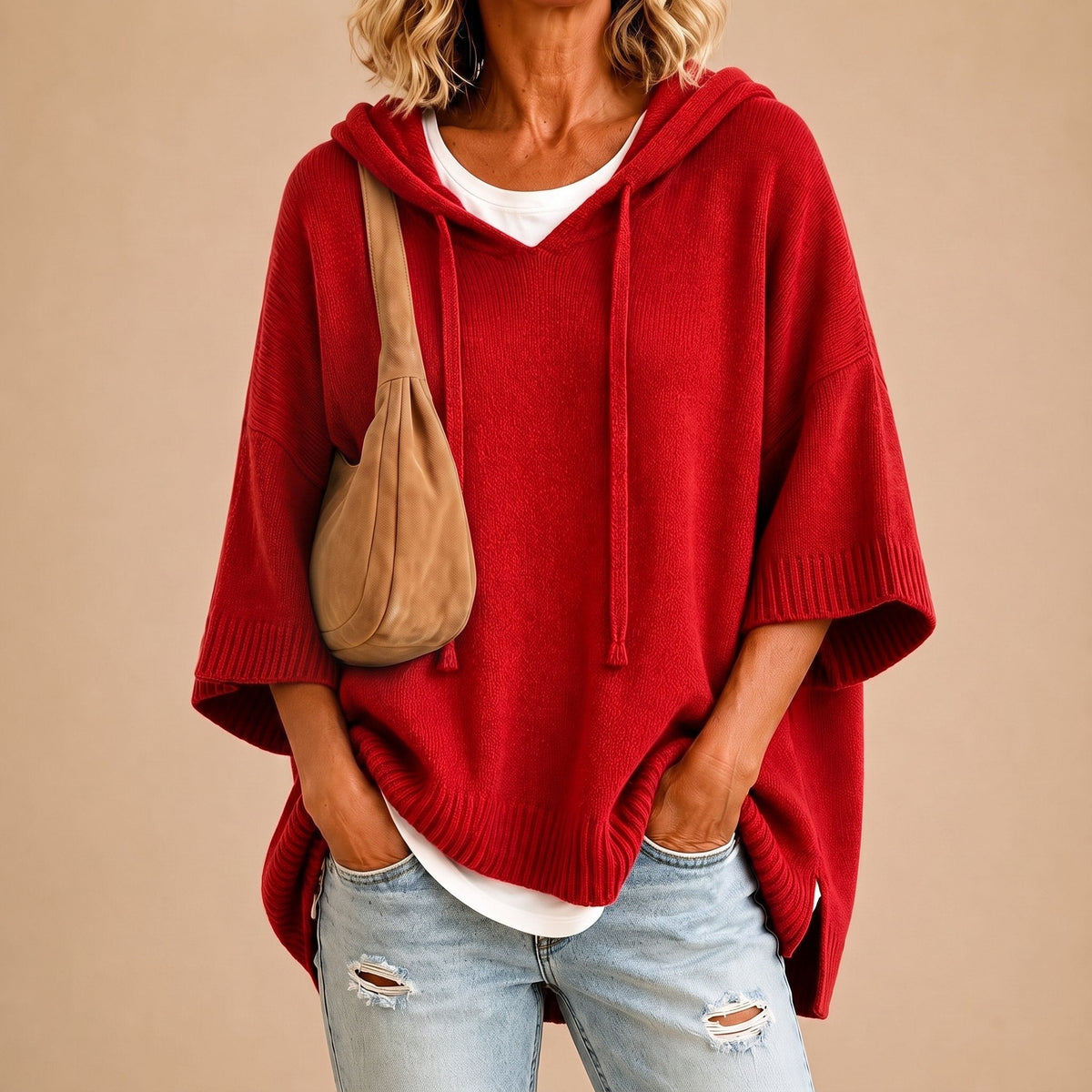 Lourdes - Poncho de punto con capucha rojo
