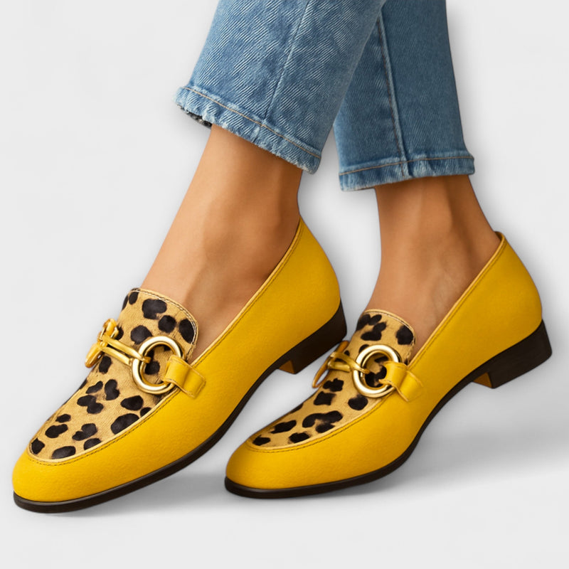 Zapatos Slip-On de Print Animal Sonia con Hebilla Decorativa