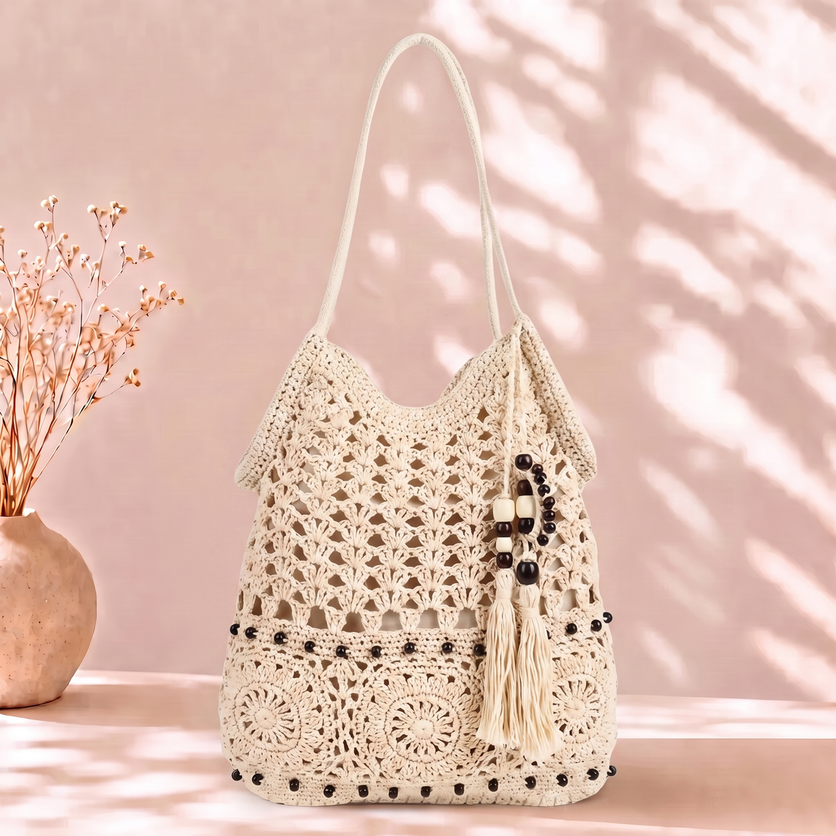 Cora | La Tote Tejido Boho con Detalle de Borlas