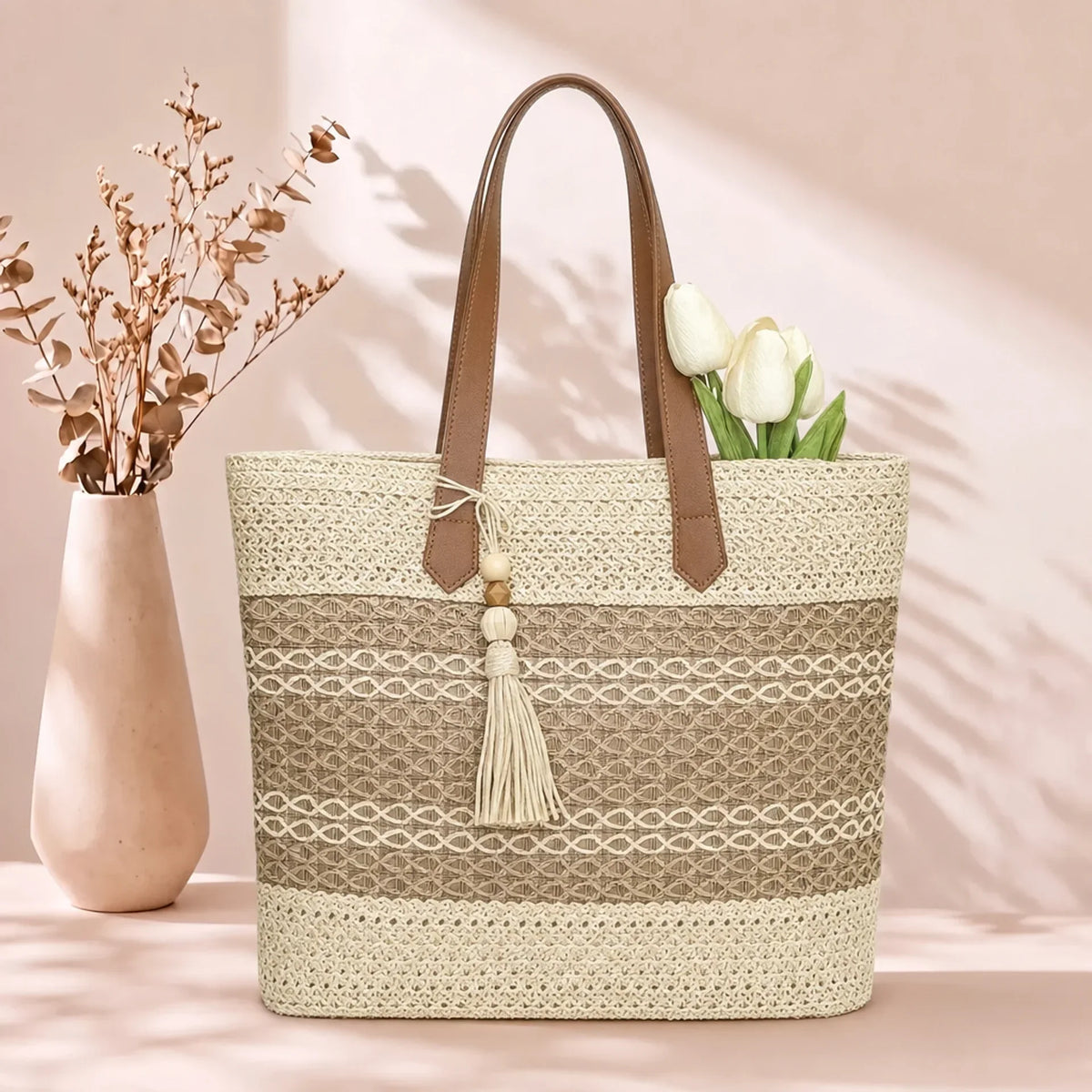 Mira | Tote de Paja con Borlas Boho