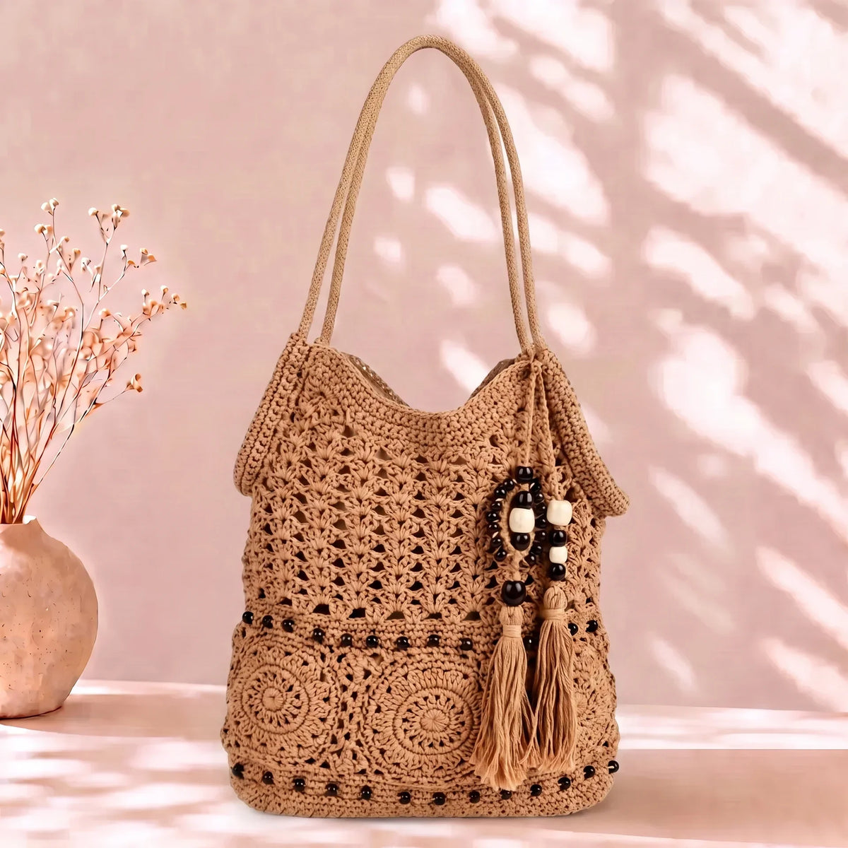 Cora | La Tote Tejido Boho con Detalle de Borlas