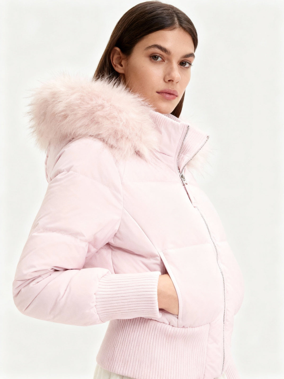 Chaqueta acolchada con capucha de pelo — Alma Sotelo