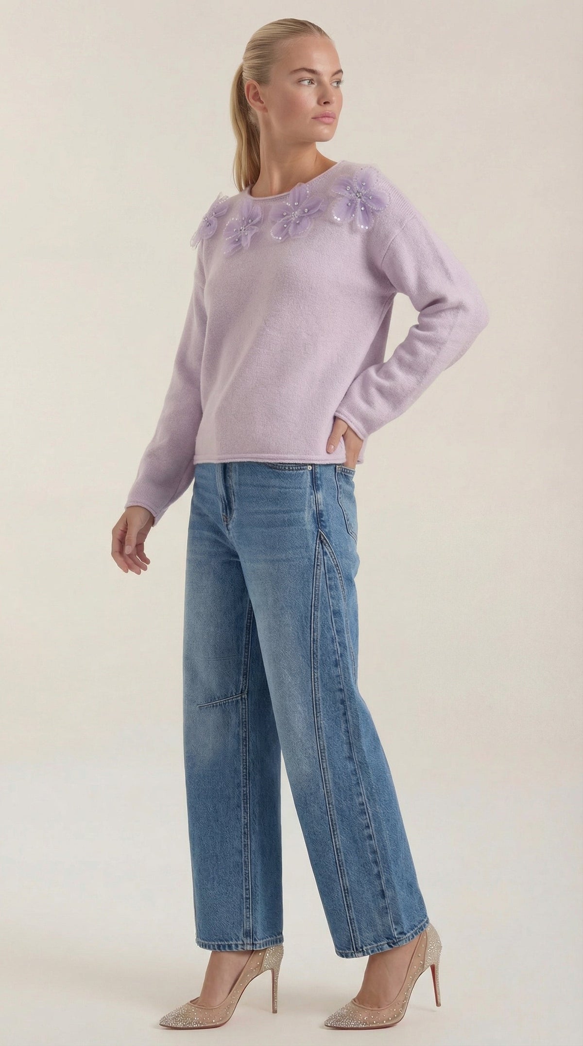 Alexandra | Jersey con flores bordadas