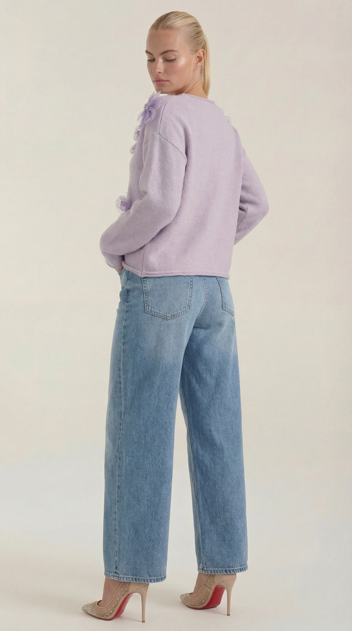 Alexandra | Jersey con flores bordadas