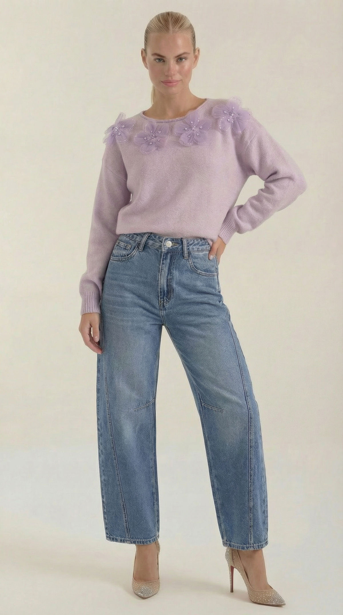 Alexandra | Jersey con flores bordadas