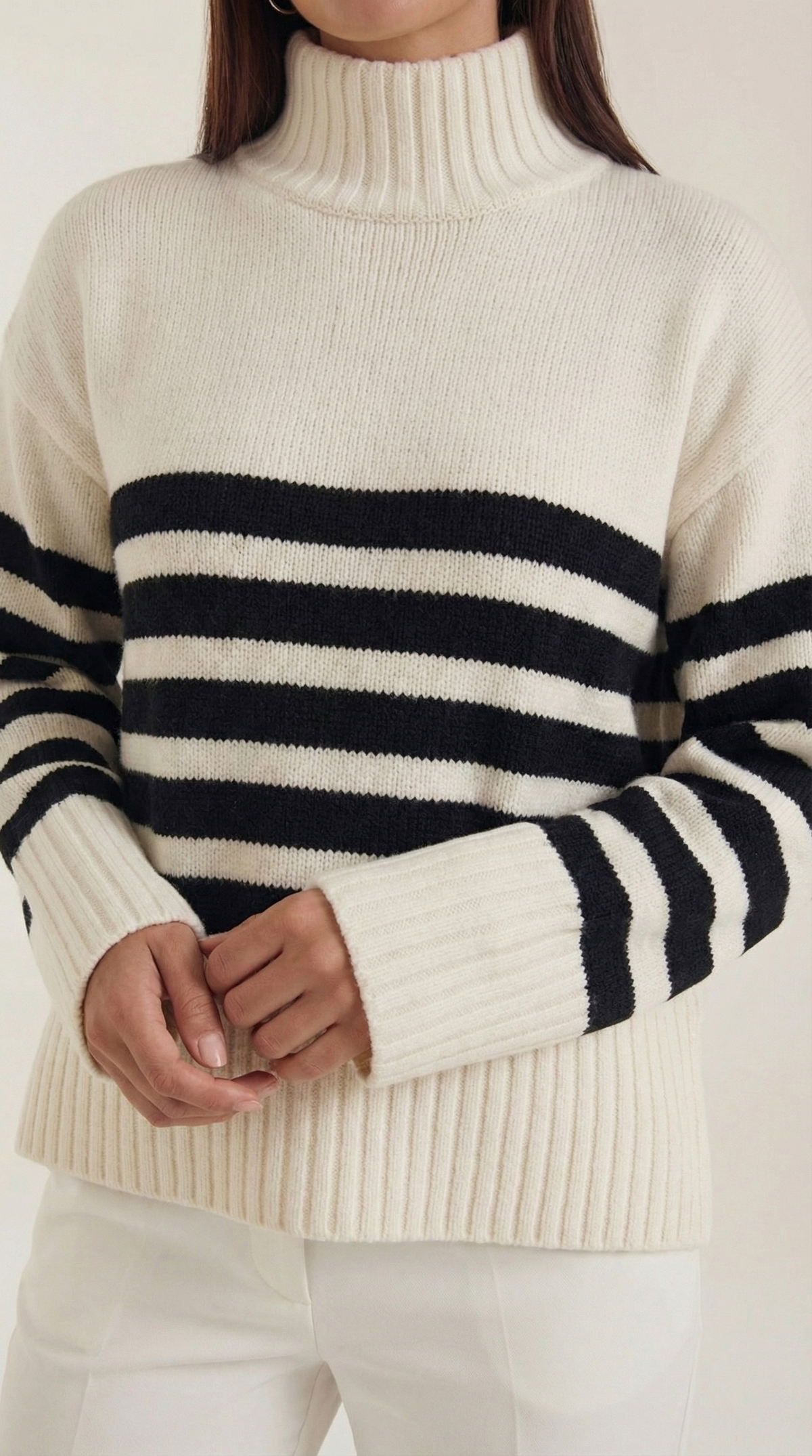 Jersey Oversize de Rayas Marfil de Alma Sotelo — foto 4