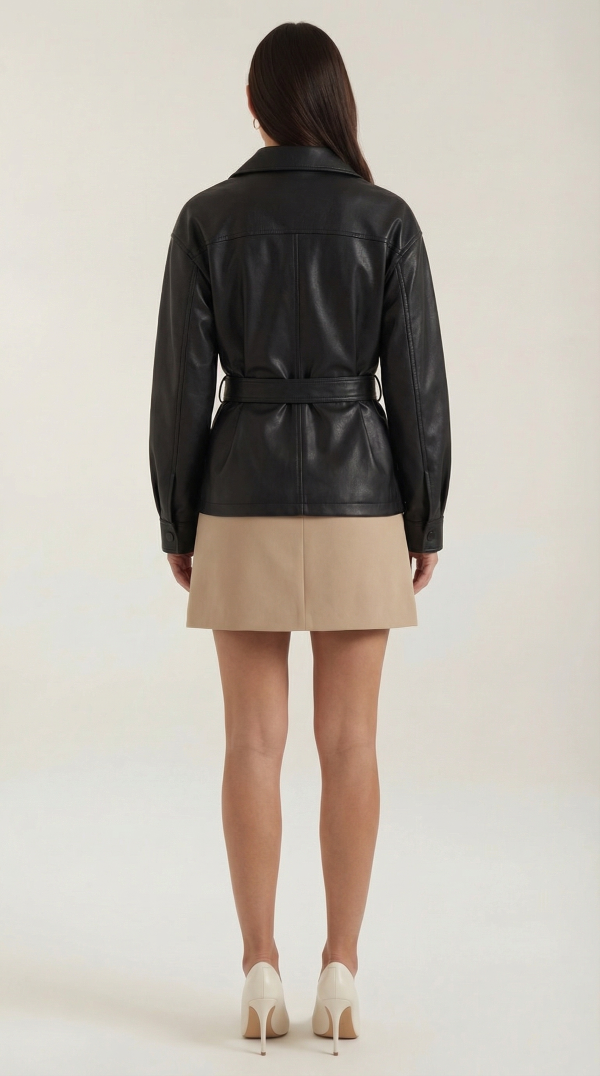 Chaqueta Efecto Piel Christina con Cinturón de Alma Sotelo — foto 3