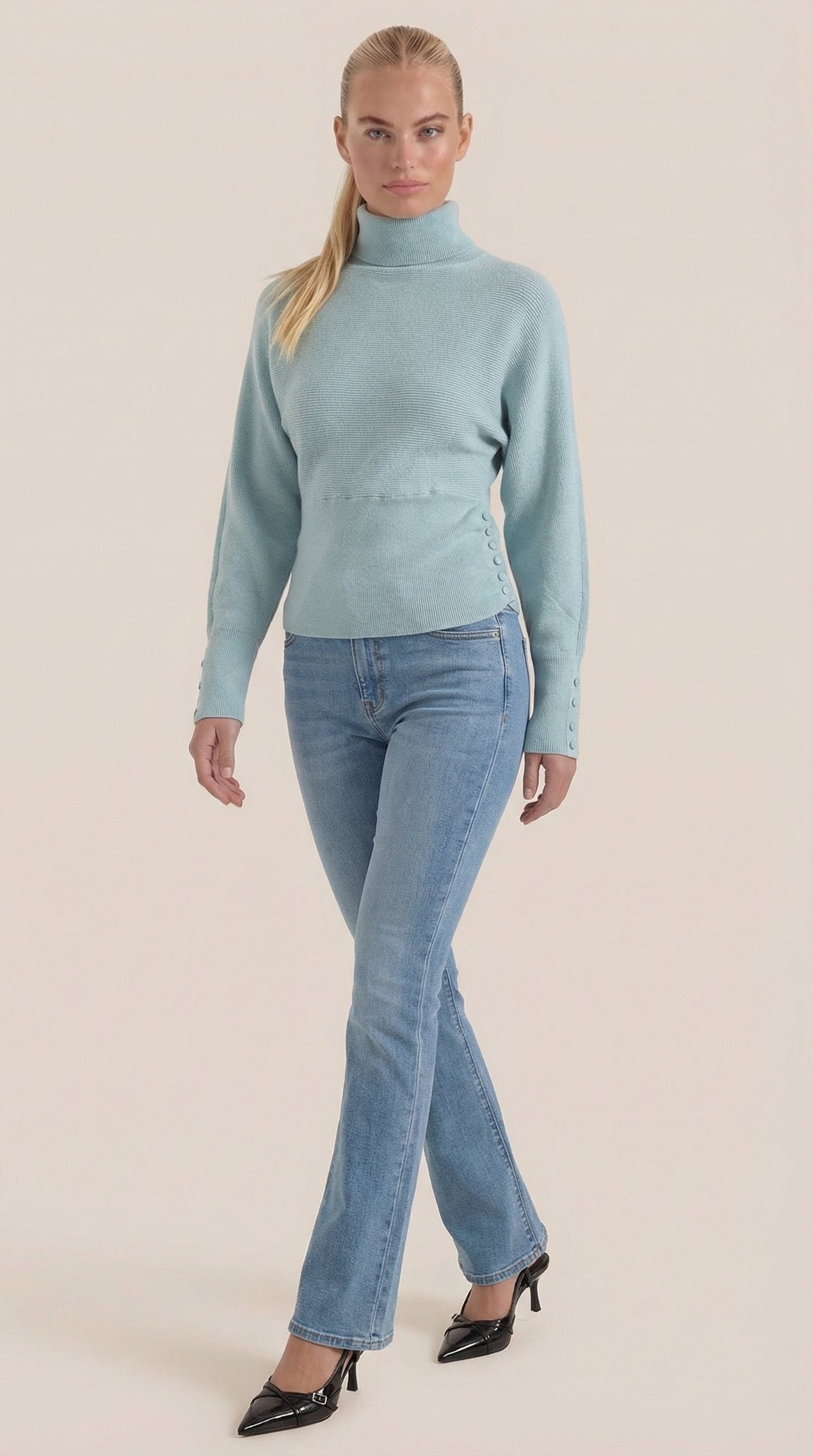 Jersey Cuello Alto Canalé Leticia de Alma Sotelo — Azul Bebé