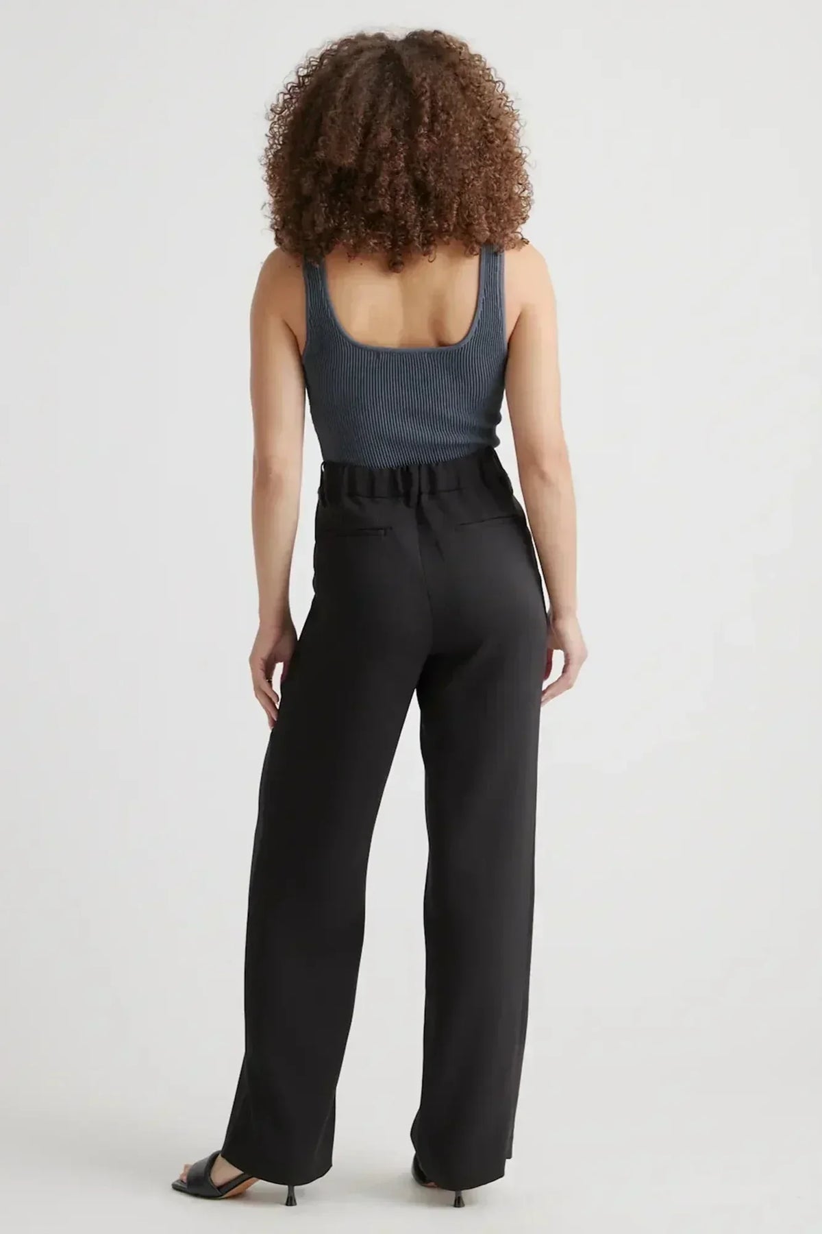 Pantalones de pierna ancha a medida Tinashe